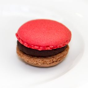 Macaron čokoláda - malina