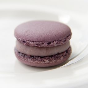 Macaron čučoriedka